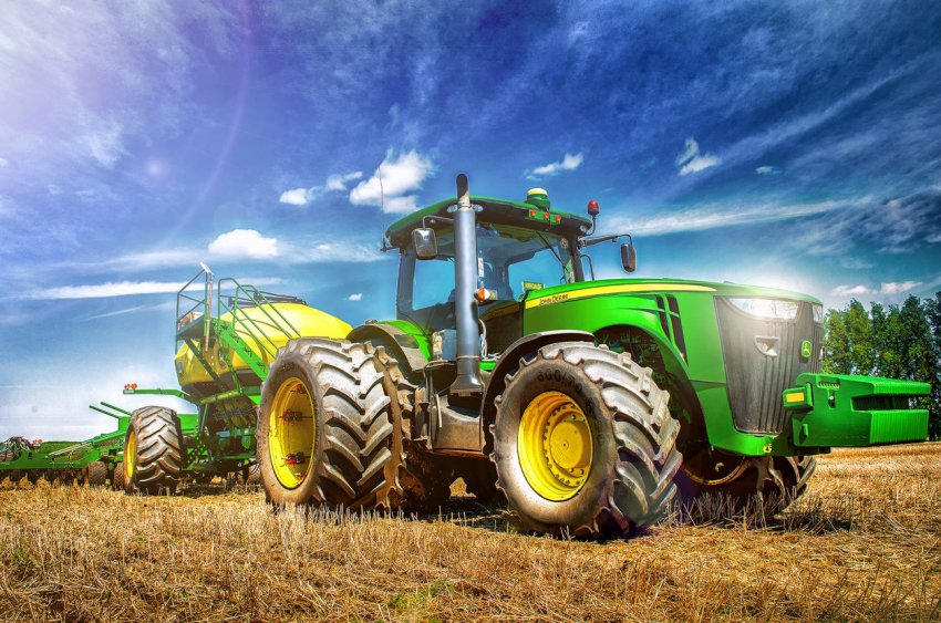 Агропрогноз: посівні роботи на російських полях закінчаться задовільно