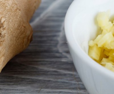 Як позбутися від остеохондрозу шиї за допомогою імбиру: компрес, лікувальні мазі, напої