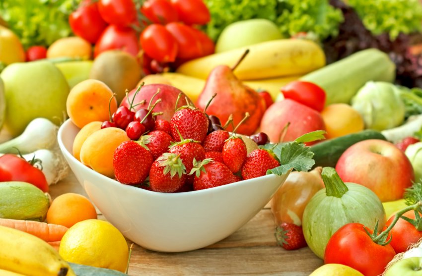 Українські експерти очікують падіння цін на ягоди, овочі і фрукти Українські експерти очікують падіння цін на ягоди, овочі і фрукти