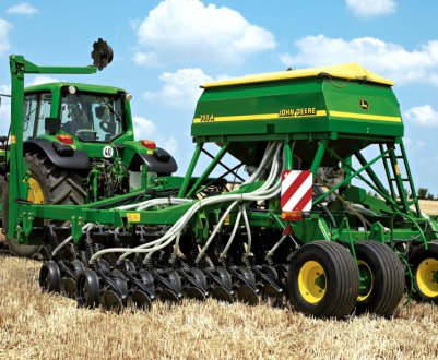 Зімбабве підписало контракти на постачання сільгоспобладнання