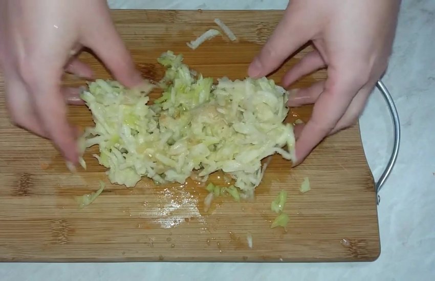 капуста квашенная рецепт с яблоками и морковью. Смотреть фото капуста квашенная рецепт с яблоками и морковью. Смотреть картинку капуста квашенная рецепт с яблоками и морковью. Картинка про капуста квашенная рецепт с яблоками и морковью. Фото капуста квашенная рецепт с яблоками и морковью