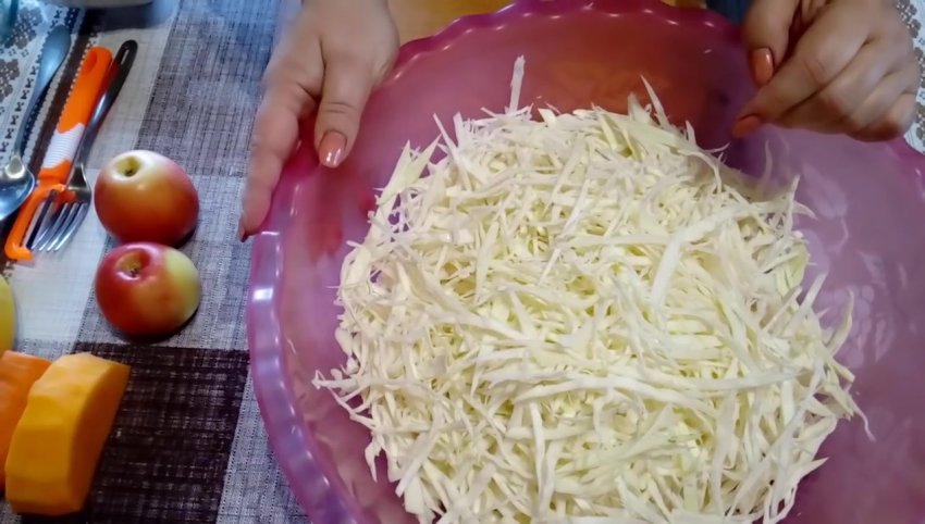 капуста квашенная рецепт с яблоками и морковью. Смотреть фото капуста квашенная рецепт с яблоками и морковью. Смотреть картинку капуста квашенная рецепт с яблоками и морковью. Картинка про капуста квашенная рецепт с яблоками и морковью. Фото капуста квашенная рецепт с яблоками и морковью