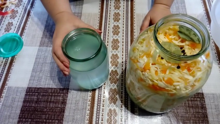 капуста квашенная рецепт с яблоками и морковью. Смотреть фото капуста квашенная рецепт с яблоками и морковью. Смотреть картинку капуста квашенная рецепт с яблоками и морковью. Картинка про капуста квашенная рецепт с яблоками и морковью. Фото капуста квашенная рецепт с яблоками и морковью