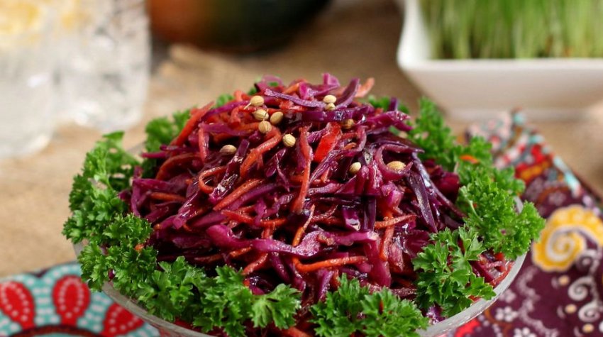 Маринована червонокачанна капуста Маринована червонокачанна капуста