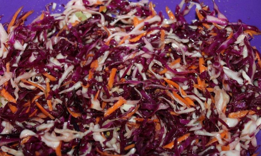 Маринована червонокачанна капуста Маринована червонокачанна капуста