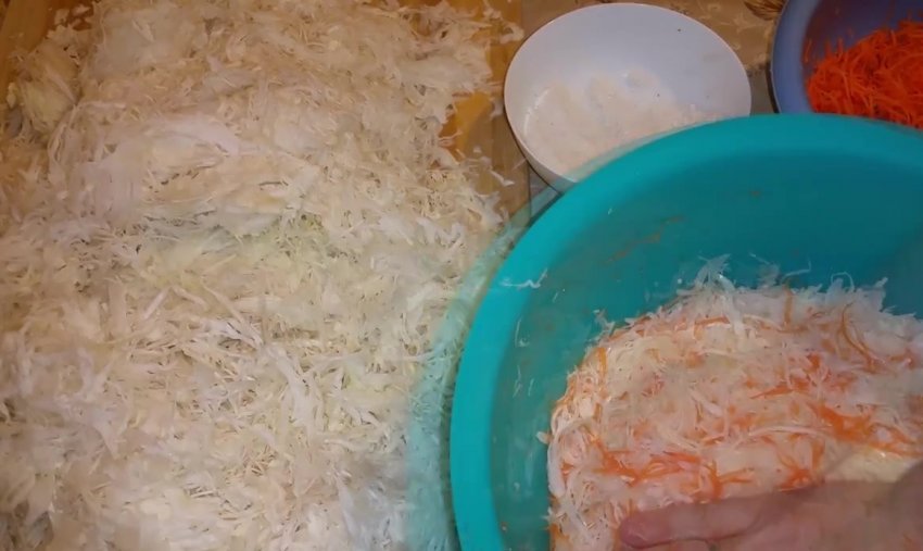 капуста квашенная рецепт с яблоками и морковью. Смотреть фото капуста квашенная рецепт с яблоками и морковью. Смотреть картинку капуста квашенная рецепт с яблоками и морковью. Картинка про капуста квашенная рецепт с яблоками и морковью. Фото капуста квашенная рецепт с яблоками и морковью