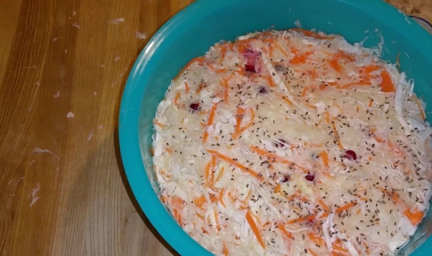 капуста квашенная рецепт с яблоками и морковью. Смотреть фото капуста квашенная рецепт с яблоками и морковью. Смотреть картинку капуста квашенная рецепт с яблоками и морковью. Картинка про капуста квашенная рецепт с яблоками и морковью. Фото капуста квашенная рецепт с яблоками и морковью