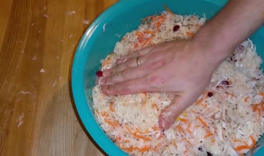 капуста квашенная рецепт с яблоками и морковью. Смотреть фото капуста квашенная рецепт с яблоками и морковью. Смотреть картинку капуста квашенная рецепт с яблоками и морковью. Картинка про капуста квашенная рецепт с яблоками и морковью. Фото капуста квашенная рецепт с яблоками и морковью