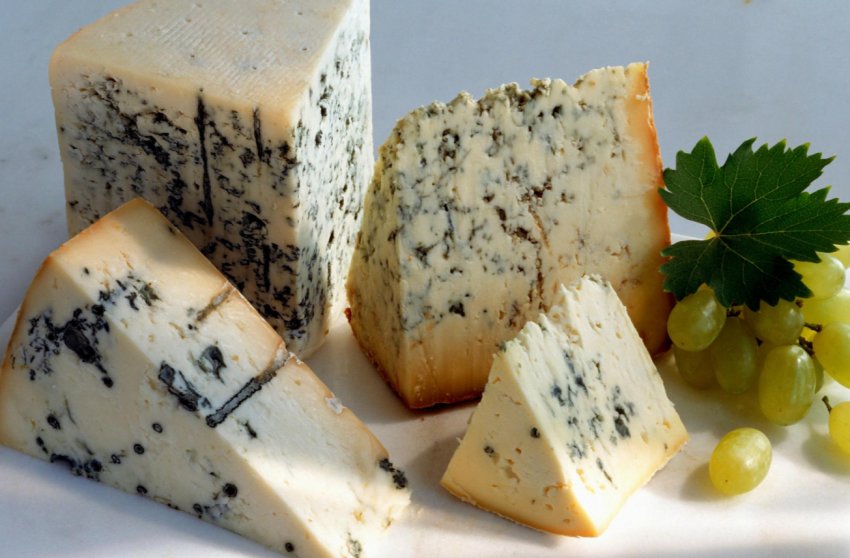 Сир в кропиві, сир з кавою і інші дивовижні продукти готує сыровар з Кременчука