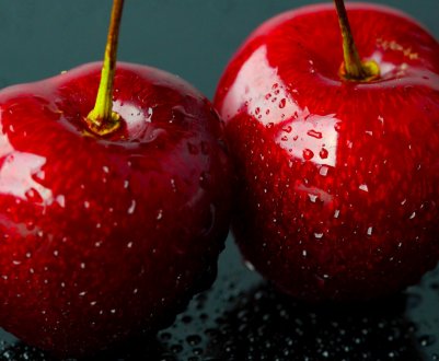 Українська черешня стала дешевшати