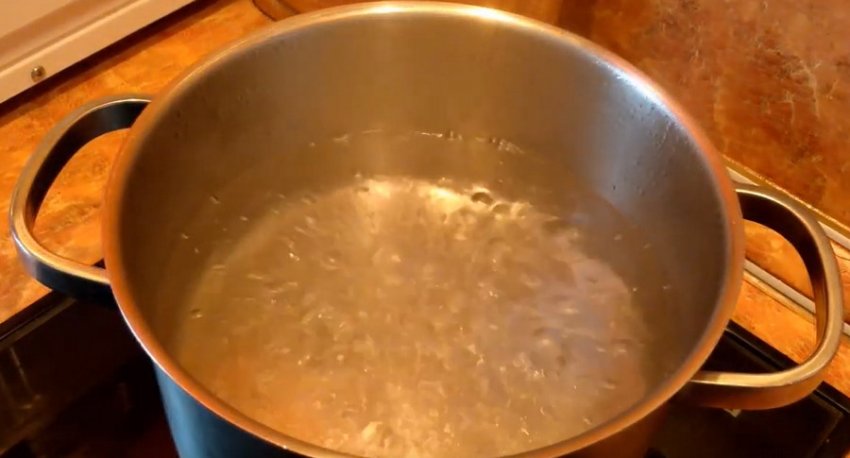 Морковь маринованная видео рецепт. 89088.pszgjc.850. Морковь маринованная видео рецепт фото. Морковь маринованная видео рецепт-89088.pszgjc.850. картинка Морковь маринованная видео рецепт. картинка 89088.pszgjc.850. Домашняя маринованная морковка – это кладезь витаминов, вариант вкусной и простой в приготовлении закуски для всей семьи. Такое блюдо обогатит рацион каротинами и понравится даже тем, кто редко употребляет в пищу овощи. Морковь получится хрустящей, сохранит полезные вещества и насыщенный ярко-оранжевый цвет, если довериться хорошему рецепту.