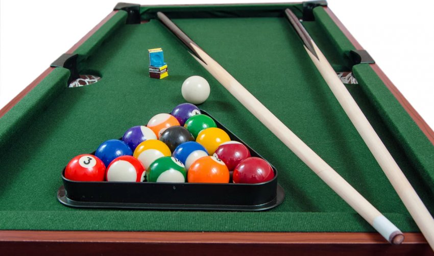 Більярдний стіл Більярдний стіл