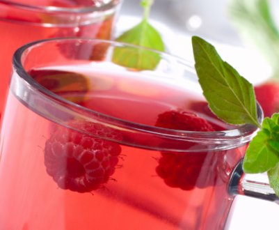 Покрокові рецепти компотів із малини на зиму