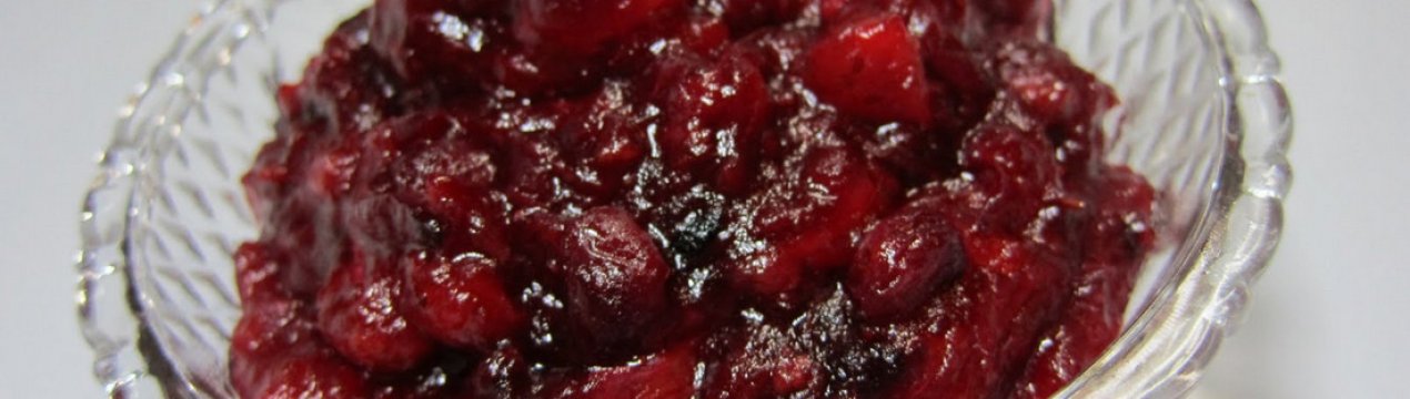 Користь і шкода журавлини, перетертої з цукром