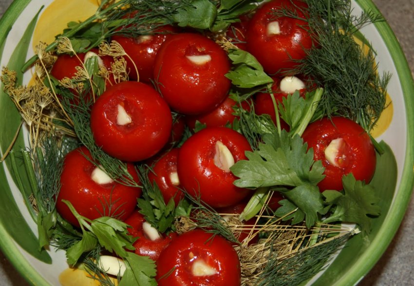 Суха засолювання помідорів чері