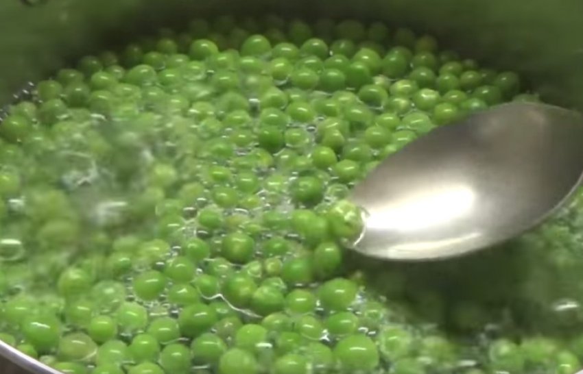 Лопнули зерна гороху