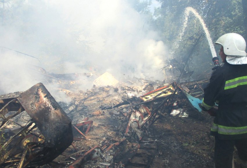 В Полтавській області сталася аварія літака, який проводив обробку полів В Полтавській області сталася аварія літака, який проводив обробку полів