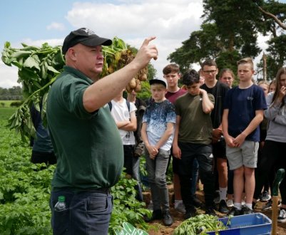 #FarmMyFood: сотні підлітків дізнаються про сільському господарстві