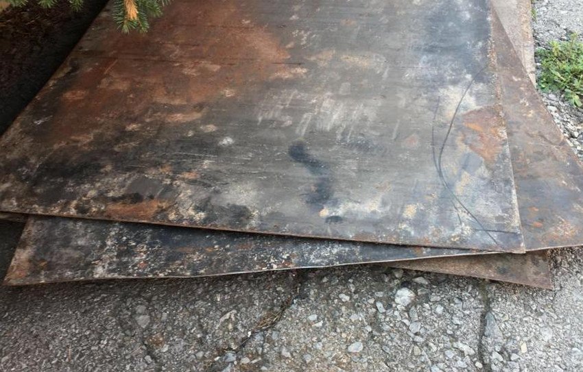 Листи для заліза для огорожі малини