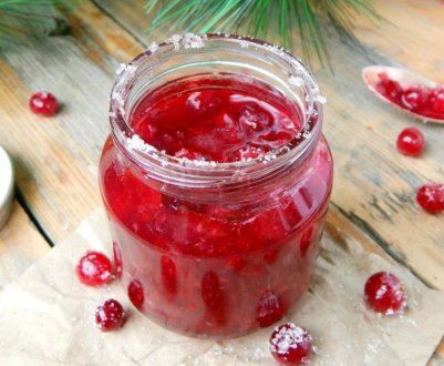 Заготівля журавлини з цукром на зиму без варіння