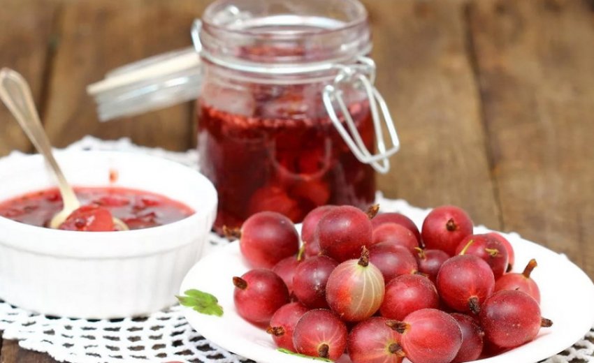 Варення з аґрусу Варення з аґрусу