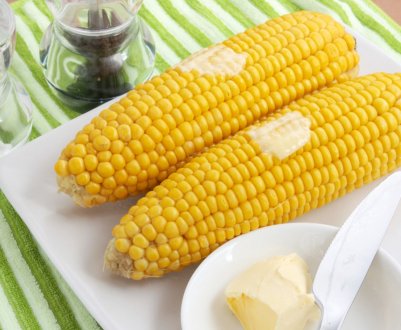 Зімбабве після посухи намагається стримувати зростання цін на кукурудзу 