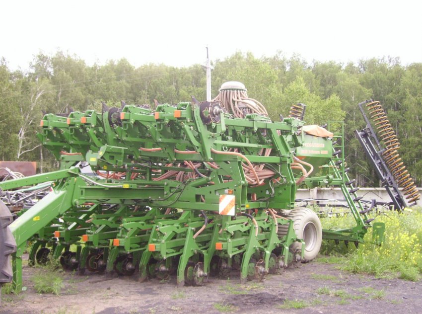 Самарські сівалки готові підкорювати канадські поля Самарські сівалки готові підкорювати канадські поля