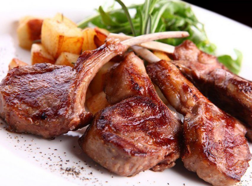 Ірландські фермери звинувачують м'ясокомбінати у навмисному зниженні цін на баранину